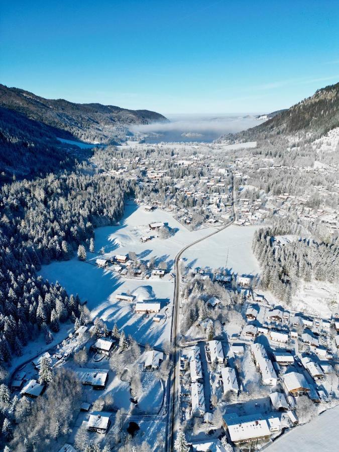 Alpenoase Schliersee - Grosse Suite Mit Sauna Oder Gemuetliche Studio Appartements Luaran gambar